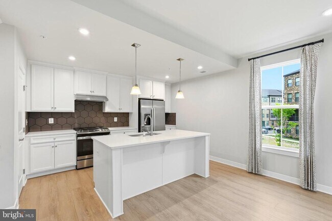 Building Photo - 14540 George Carter Way