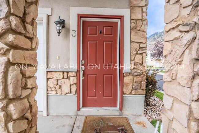 Building Photo - 1028 Canyon Vista Rd