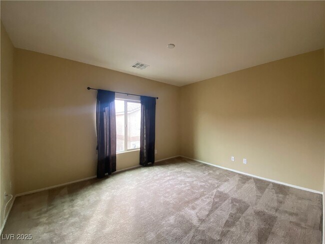 Building Photo - 9614 Vega Carpio Ave