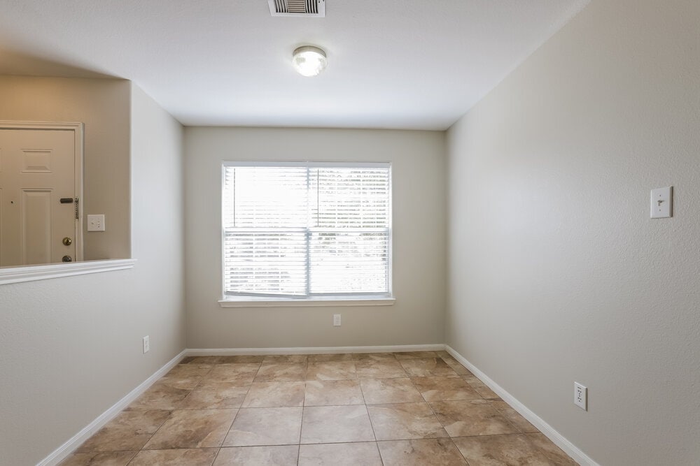 Building Photo - 4010 Cozy Trail Ct
