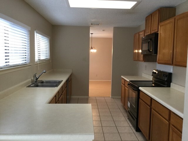 Building Photo - 6906 Congressional Blvd