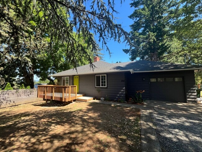 Building Photo - Fabulous NE Portland 2 bedroom 2 bathroom ...