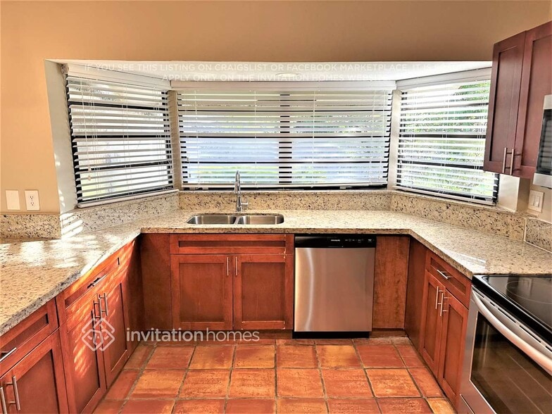 Building Photo - 231 Bobwhite Rd