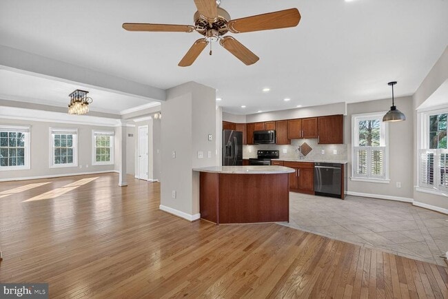 Building Photo - 8110 Meadow Springs Ct