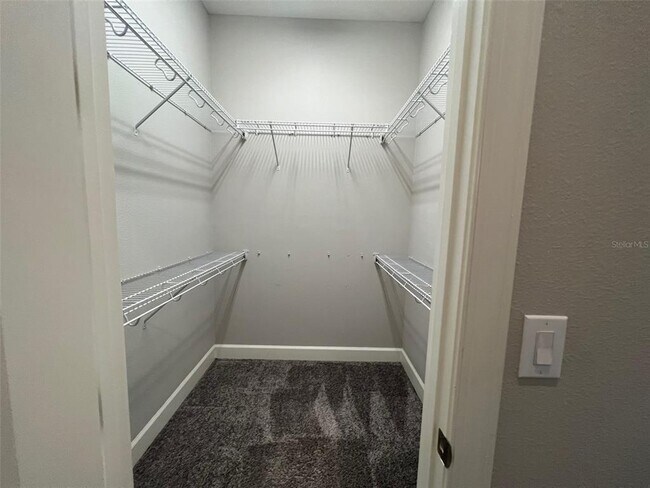 Building Photo - 5636 Cantucci St