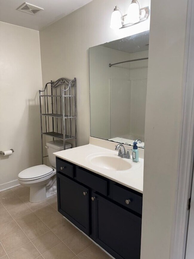 Building Photo - 3 Bedroom Home in The Landing at Folkstone...