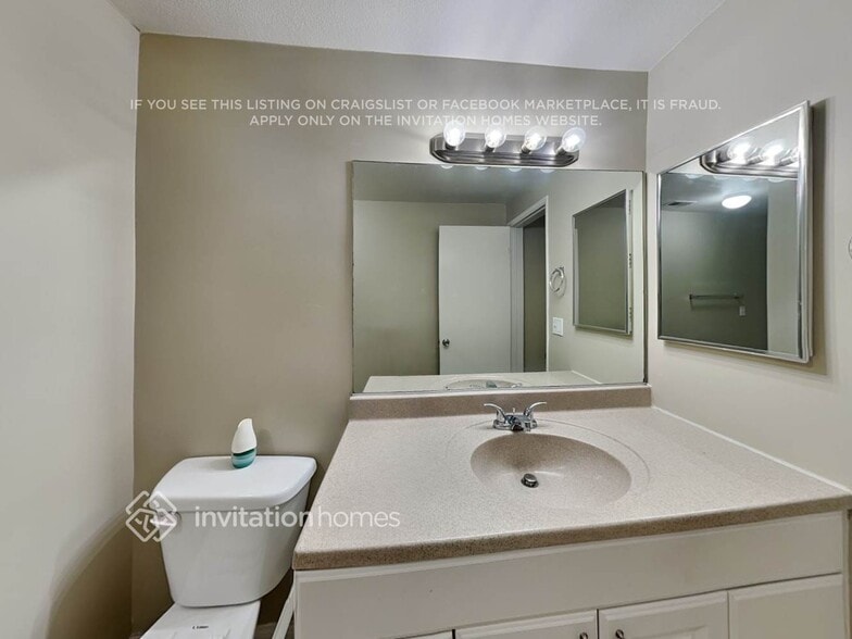 Building Photo - 25073 Lamayo Ave