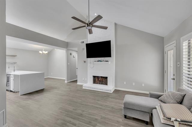 Building Photo - 2422 Libra Dr