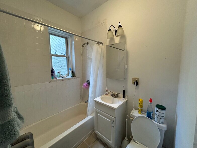 Building Photo - 38 Hemenway St