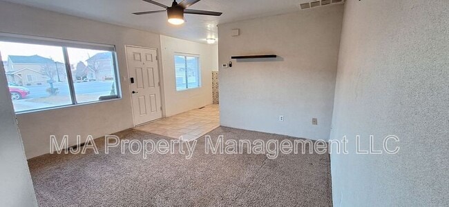 Building Photo - 460 N 1200 W