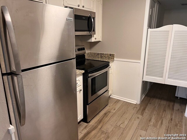 Building Photo - 645 Strings Dr