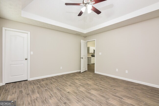 Building Photo - 45 Berkshire Run