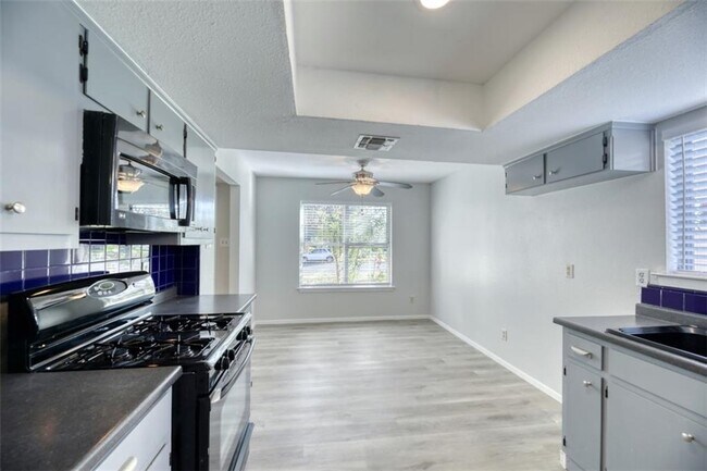 Building Photo - 11310 Powder Mill Trail