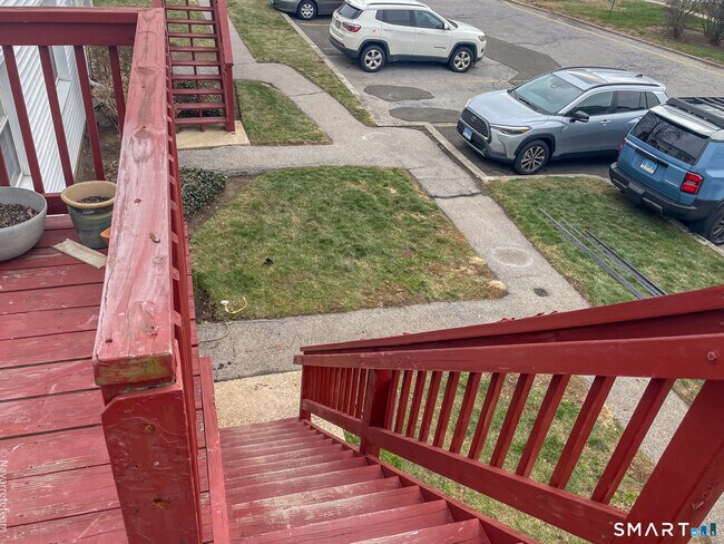 Building Photo - 6 Revere Dr