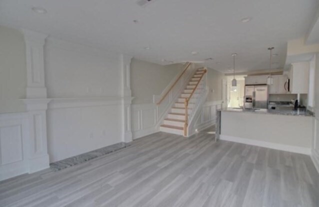 Building Photo - 89 W Main St