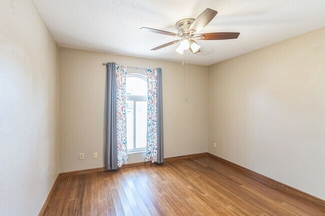 Building Photo - Charming 3BR House in Scottsdale with new ...