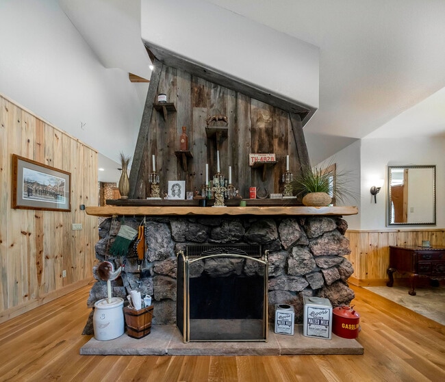 Building Photo - 28940 Golf Way