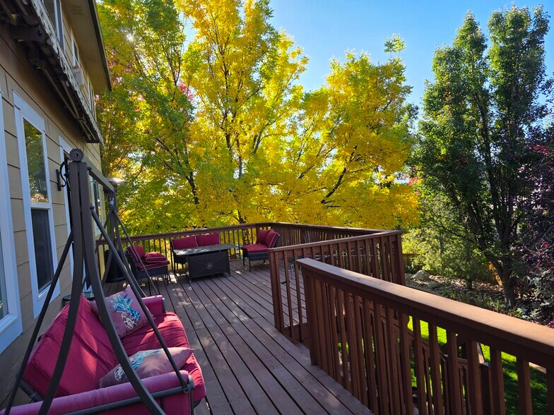 Building Photo - 9536 W Avalon Dr