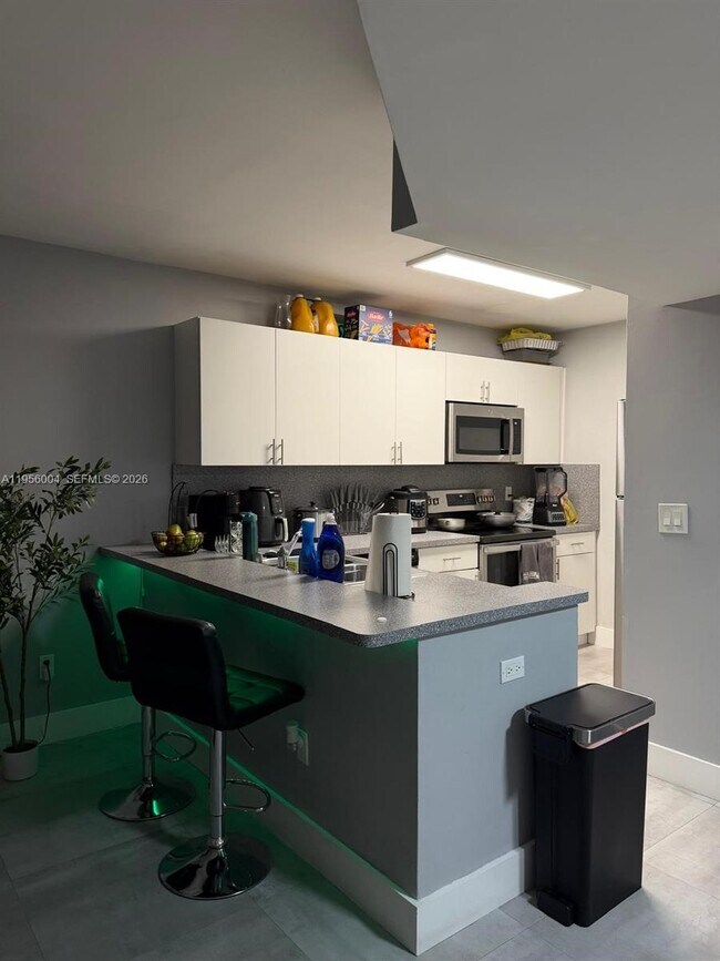 Building Photo - 15354 SW 72nd St