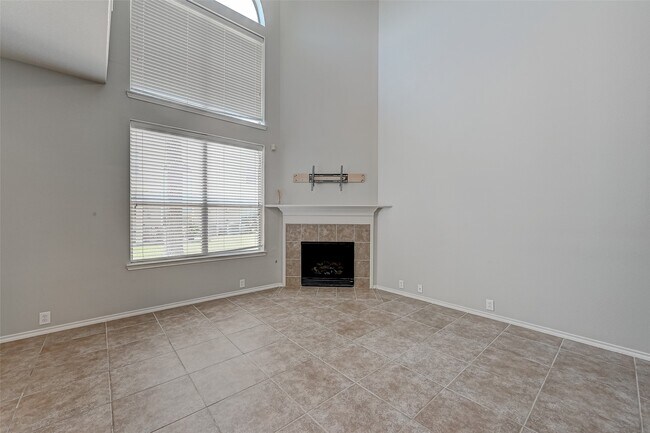 Building Photo - 13600 Breton Ridge St