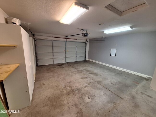 Building Photo - 13621 N 129th Dr