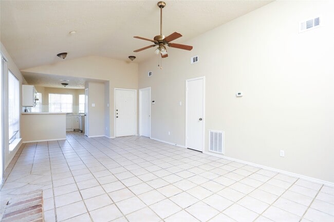 Building Photo - 11047 Grassyglen Dr