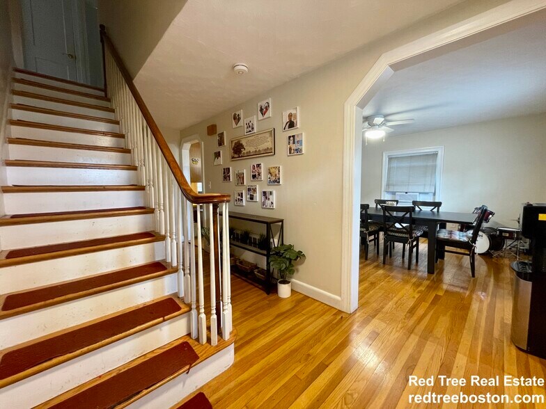 Building Photo - 83 Lexington St