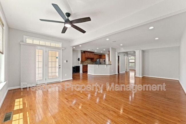 Building Photo - 42524 Rowderbury Square