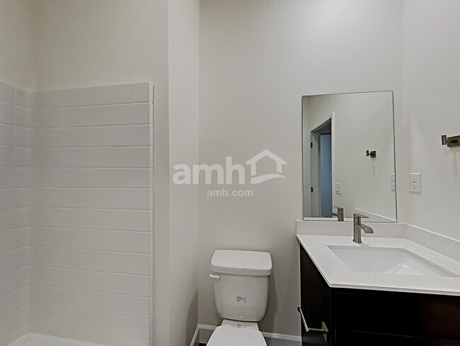 Building Photo - 2704 W 3340 S