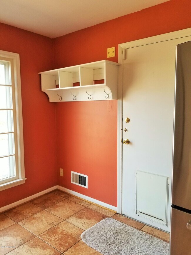 Building Photo - 8203 Camberley Dr