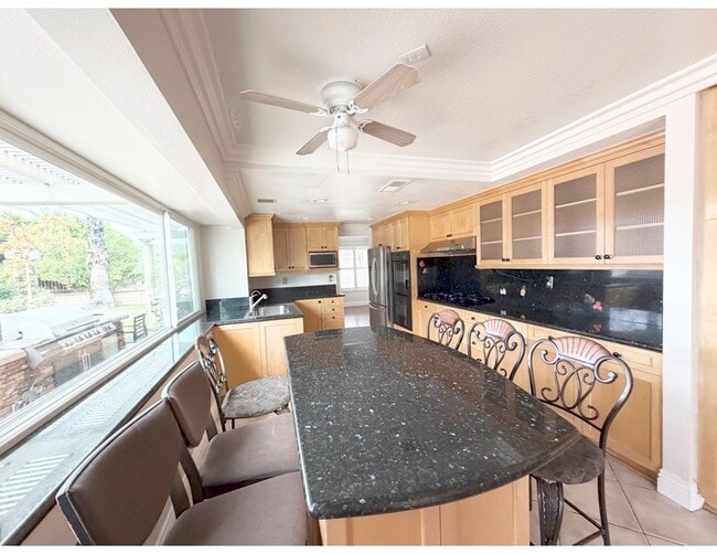 Building Photo - 19852 E Round Hill Ln