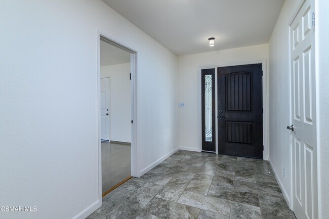 Building Photo - 1547 Blackstock Ave