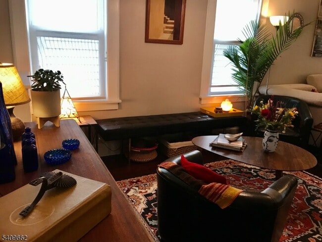 Building Photo - 145 Prescott Ave