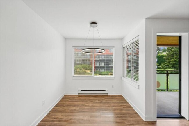 Building Photo - 1 bedroom in Seattle WA 98115