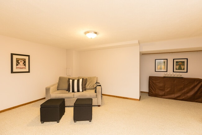 Building Photo - 4112 Loughmoor Dr