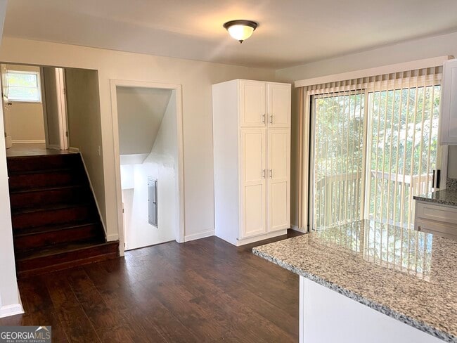 Building Photo - 5435 Winstead Ct SW