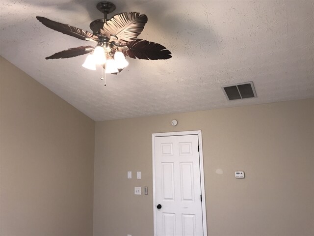 Building Photo - 304 Woodland Pass