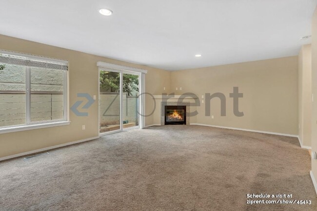 Building Photo - 13926 NE 7th Ct