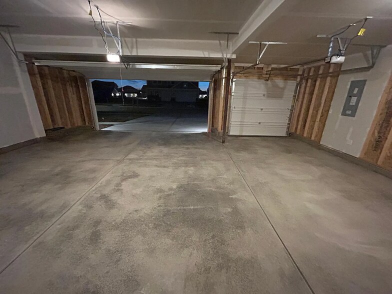 Building Photo - 7307 Darley Ln