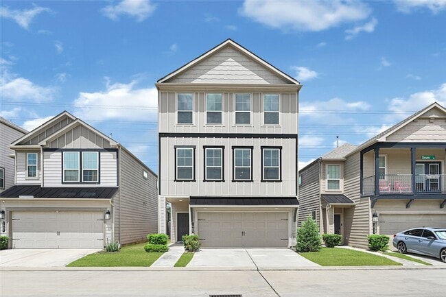 Building Photo - 1909 Monaco Memorial Ln