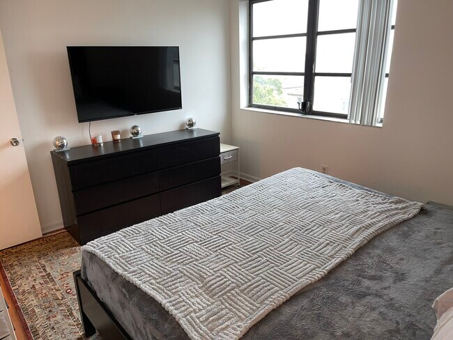 Building Photo - 20840 San Simeon Way