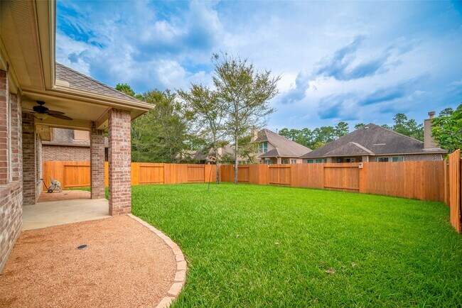 Building Photo - 2431 Garden Falls Dr