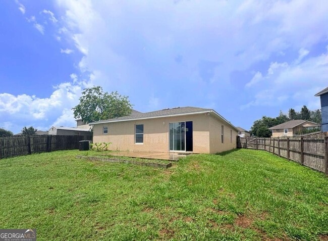 Building Photo - 94 Pine Bluff Blvd E
