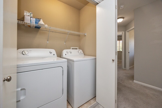 Building Photo - 8601 Westown Pky