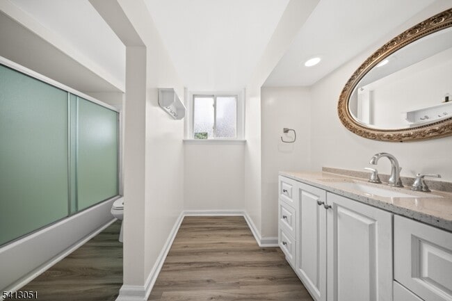 Building Photo - 339 N 6th St