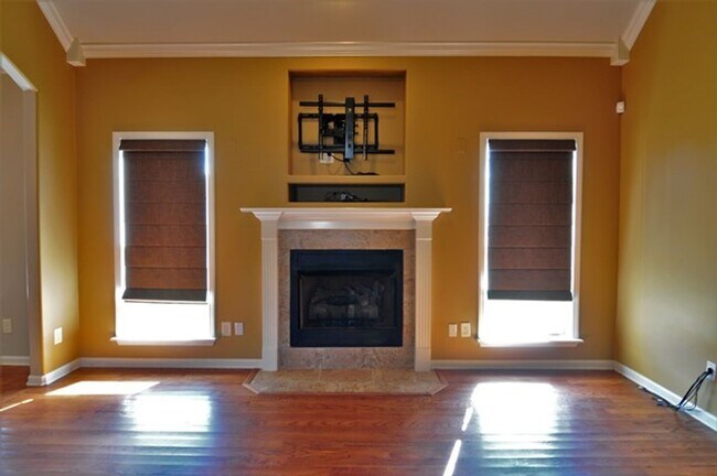 Building Photo - 1462 Cobra Ln