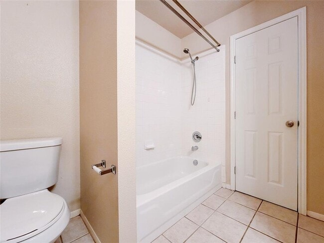 Building Photo - 3/BR, 2.5/BA Two-Level Home in Round Rock!