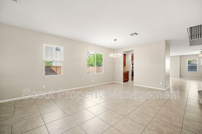Building Photo - 44704 Mumm St