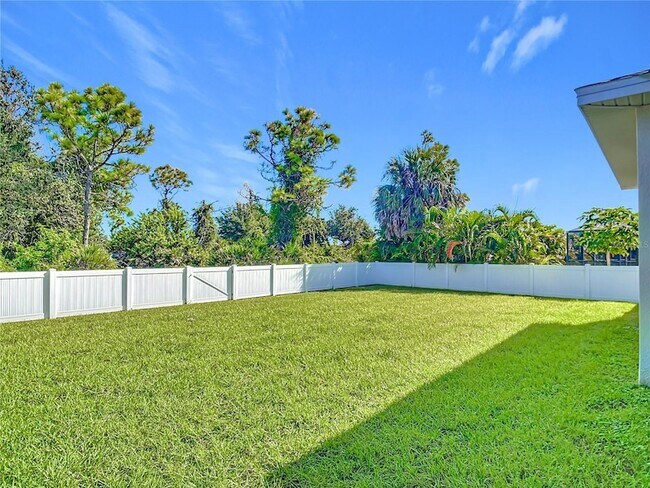 Building Photo - 26 Medalist Way