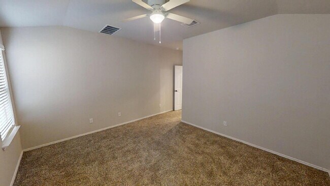 Building Photo - 4902 Karen Grn Dr